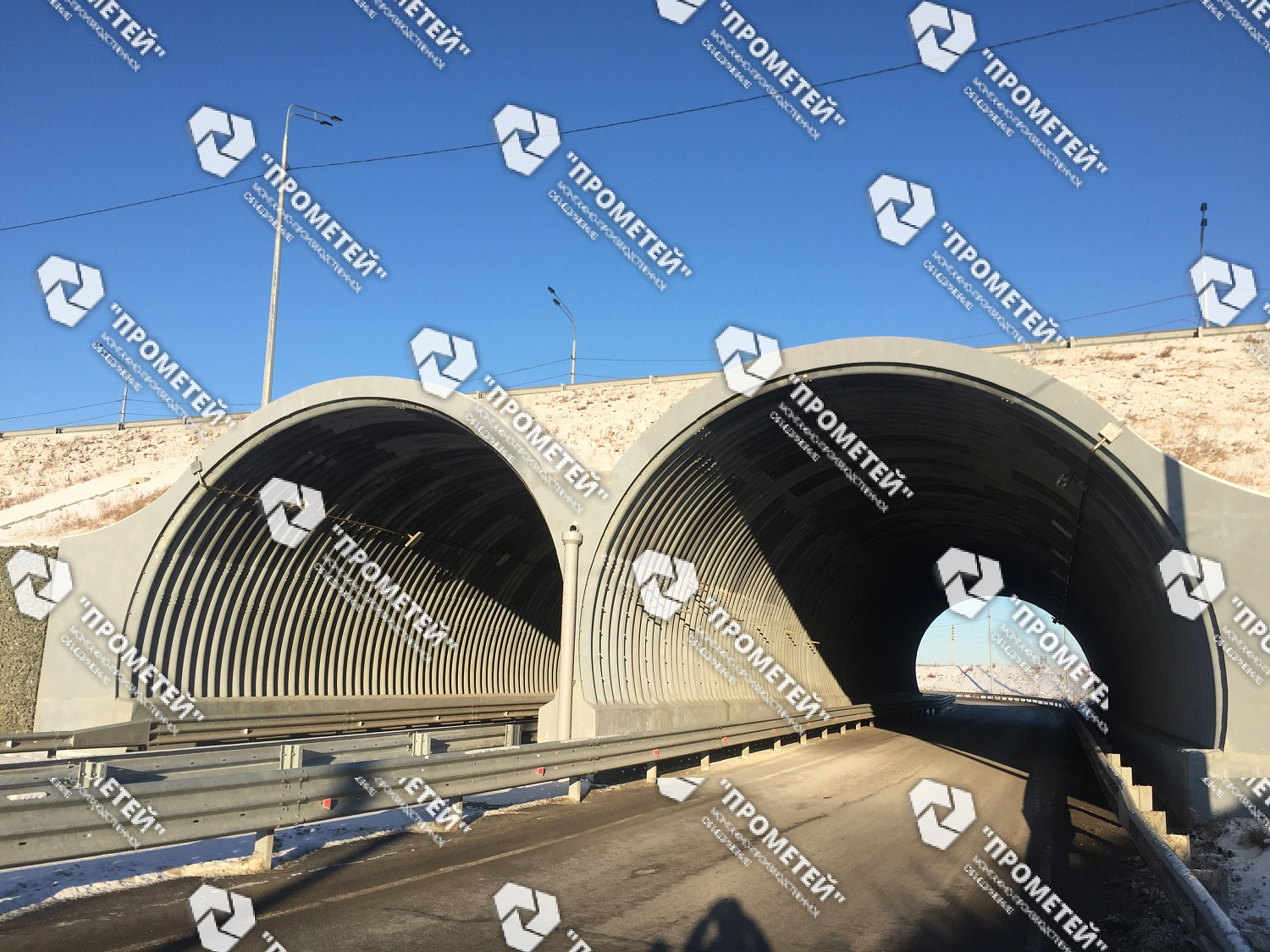 Завершили строительство арки на трассе Тюмень - Омск